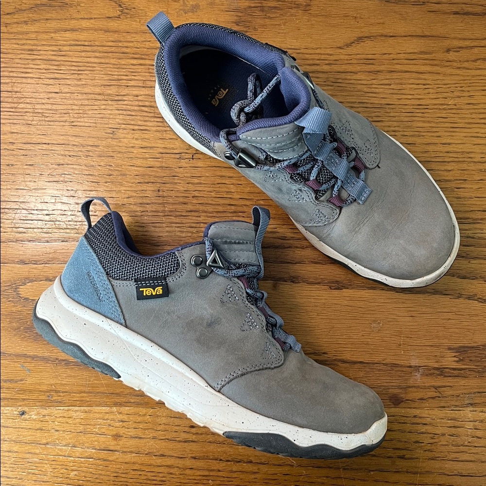 TEVA Arrowood Lux Waterproof Leather Suede Hiking Walking Shoe Sneakers Size 6